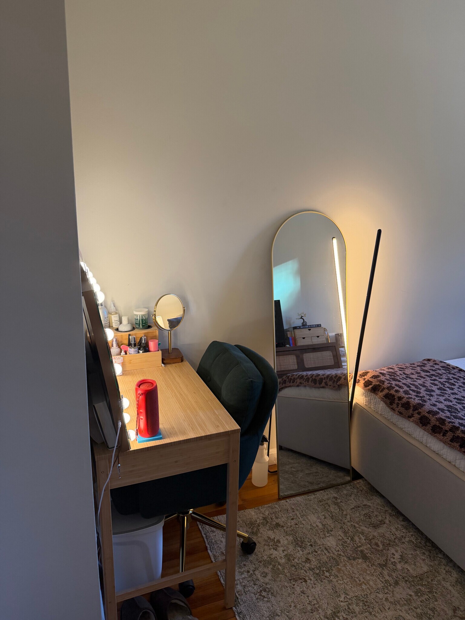 Building Photo - 226 Hanover St