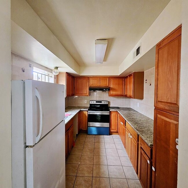 Building Photo - 9034 Triola Ln