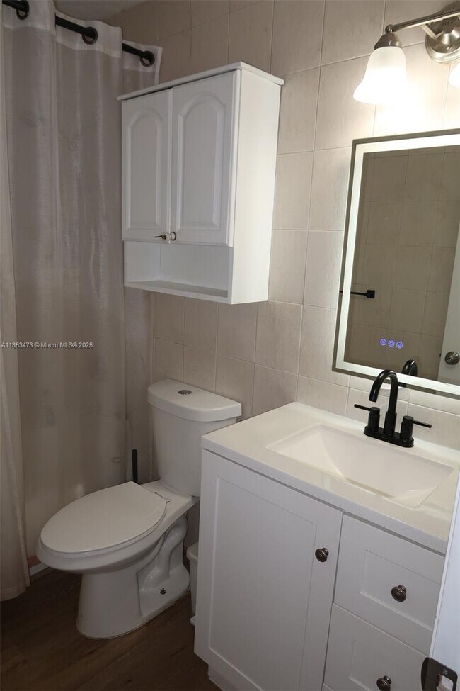 Building Photo - 4530 SW 68th Ct Cir