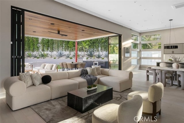 Building Photo - 22020 Alizondo Dr