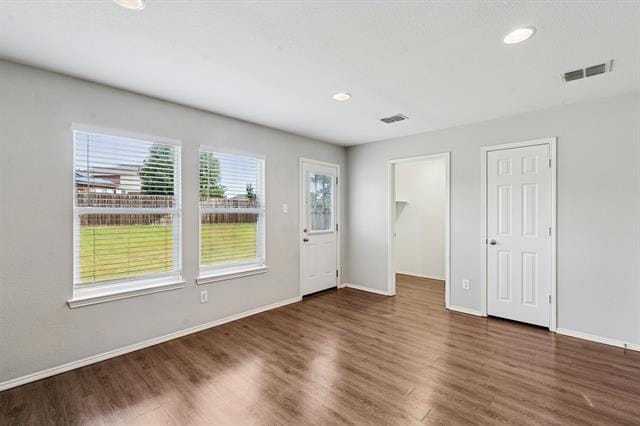 Building Photo - 3005 Groveland Terrace