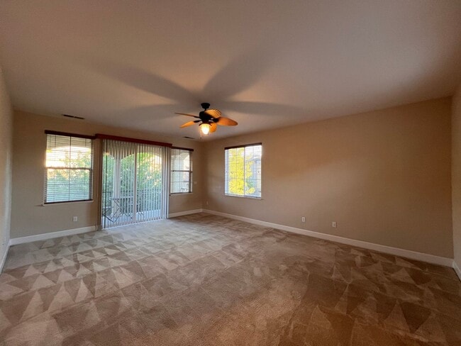 Building Photo - Large Home located in the Gated Community of Dorado in S. Reno