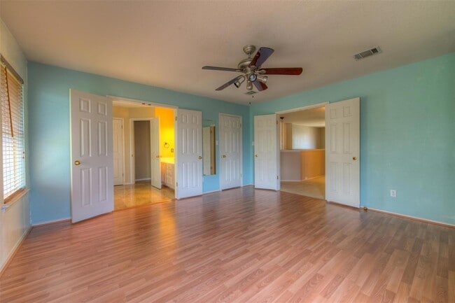 Building Photo - 14721 Noya Dr