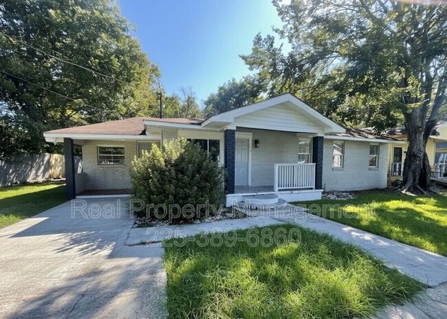 Building Photo - 9642 Lewis St