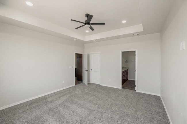 Building Photo - 17900 Lone Ranch Rd