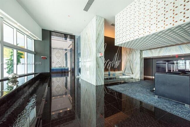 Building Photo - 325 S Biscayne Blvd
