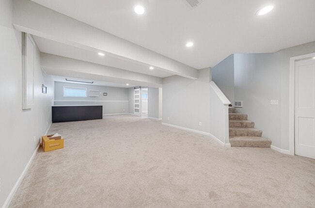 Building Photo - 4 Bed, 4 Bath House on Legends Golf Course