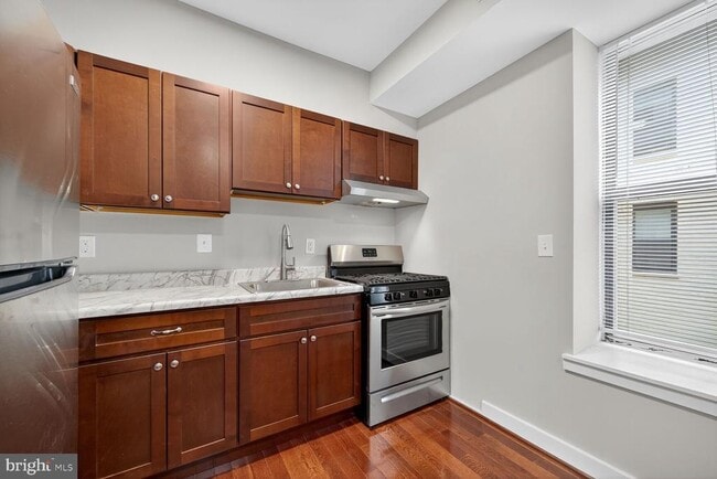 Building Photo - 1440 W St NW