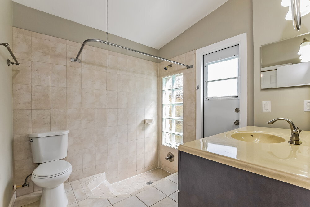 Building Photo - 1409 Bridlebrook Dr