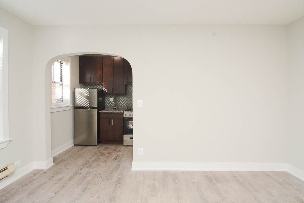 Building Photo - 4349 N Damen Ave