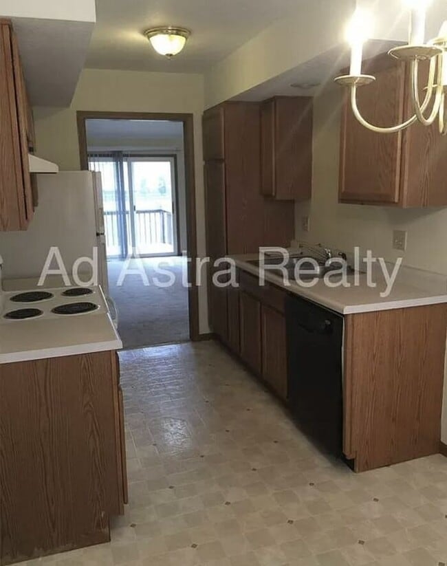 Building Photo - Gorgeous 3 Bed 2 Bath Duplex in Platte Cit...