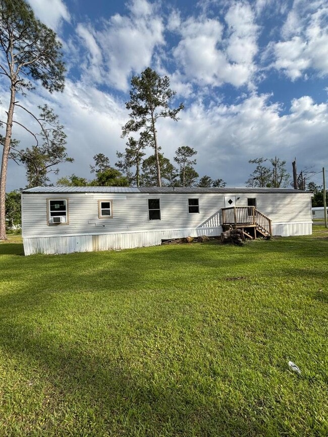 Building Photo - 307 Marcus crt