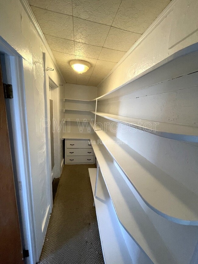 Building Photo - 15 Goulding St