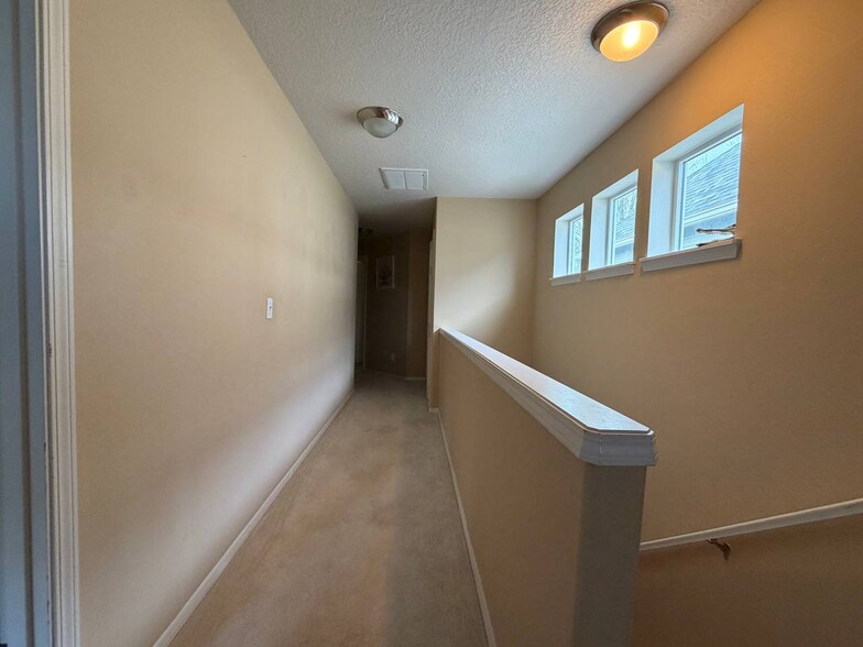 Building Photo - 6233 SW 208th Ter