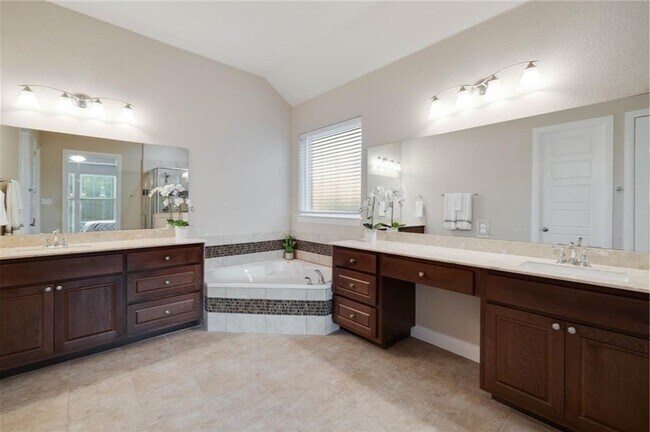 Building Photo - 19209 Chayton Cir