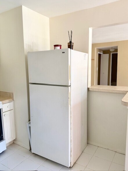 Building Photo - 12 S Van Dorn St