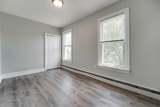 Building Photo - 214 Olean Ave