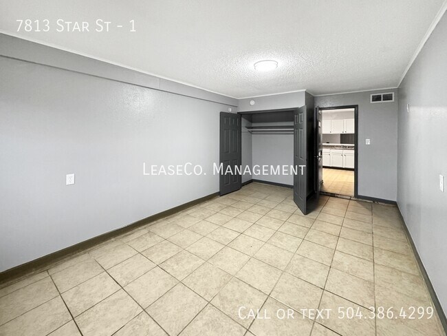 Building Photo - 7813 Star St