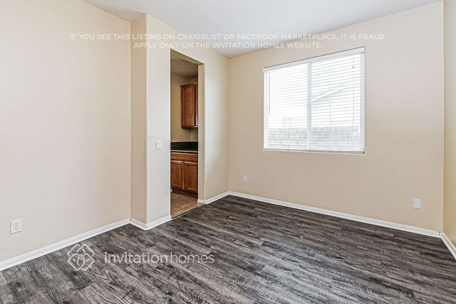 Building Photo - 44824 Lotus Ct