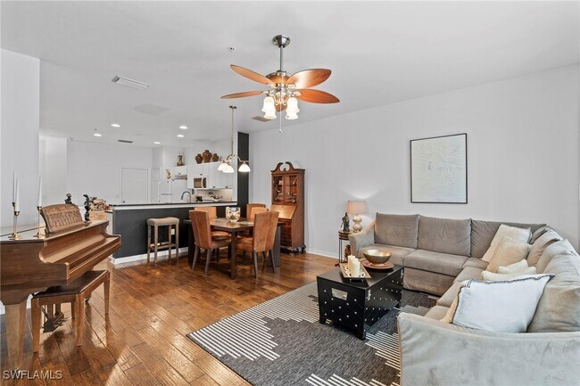 Building Photo - 941 Hampton Cir