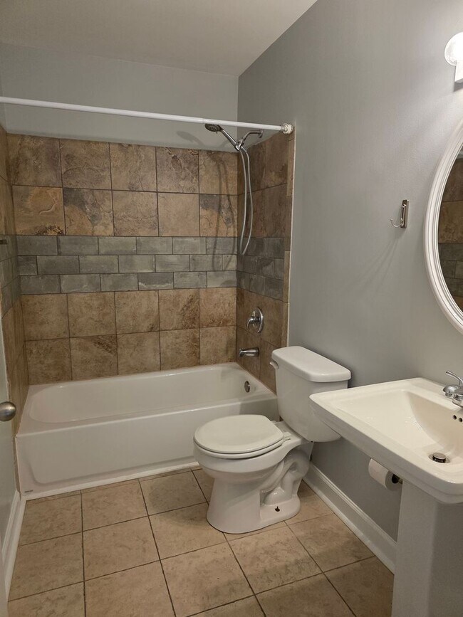 Building Photo - 1440 5th St