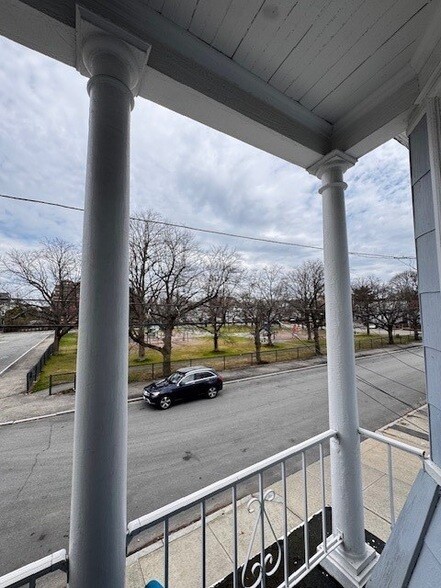 Building Photo - 129 Allston St