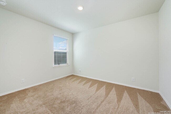 Building Photo - 5502 Rosillo Hill