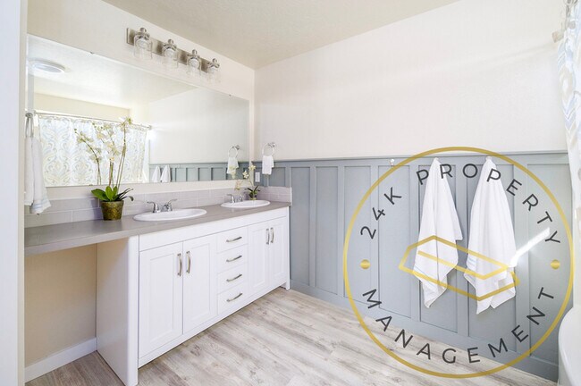 Building Photo - 12138 W Havencrest Dr