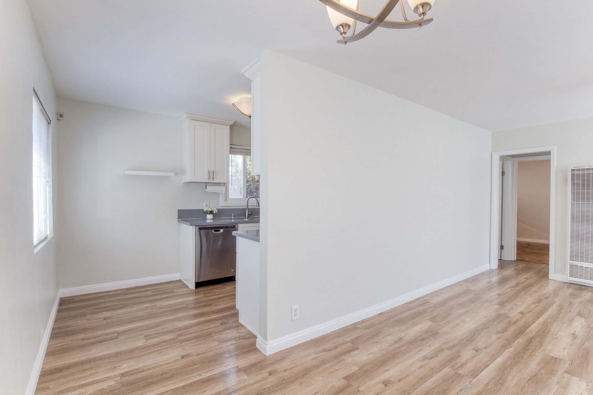 Building Photo - 1734 Eudora Ave