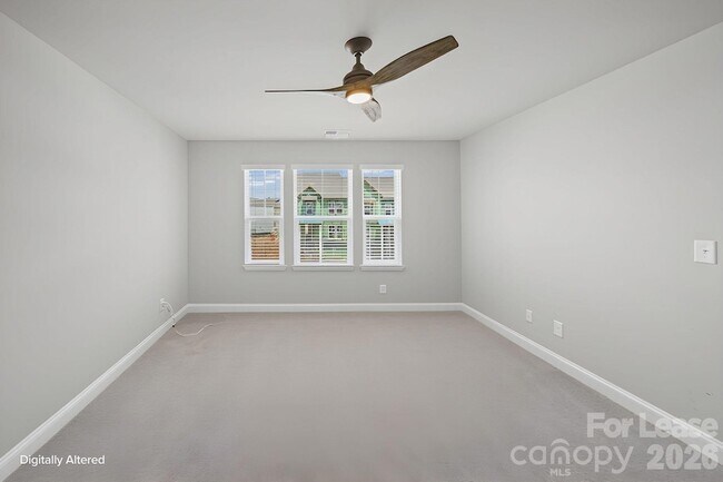 Building Photo - 10037 Mamillion Dr