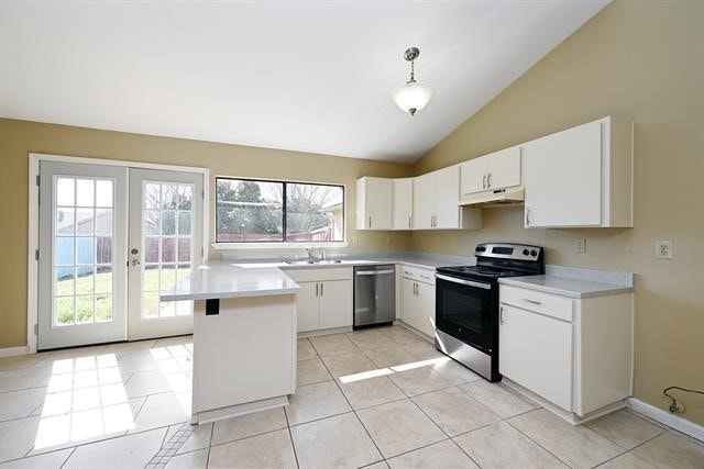 Building Photo - 4325 Ireland St