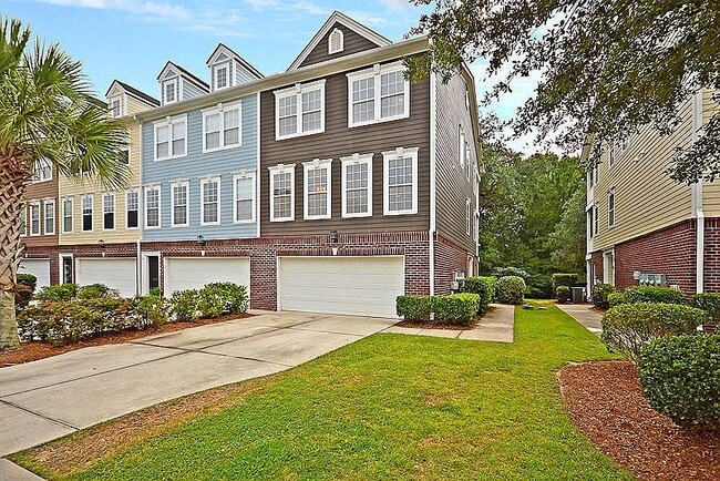 Building Photo - 9035 Parlor Dr