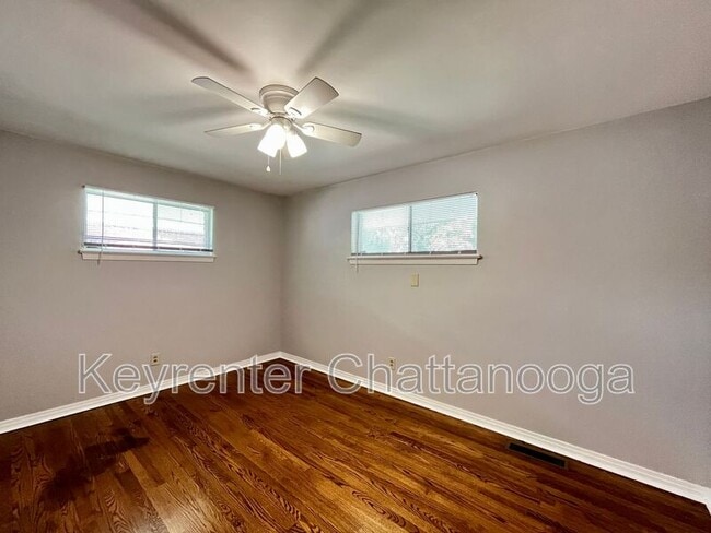 Building Photo - 1416 Dover Ln