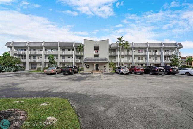 Building Photo - 6650 Royal Palm Blvd