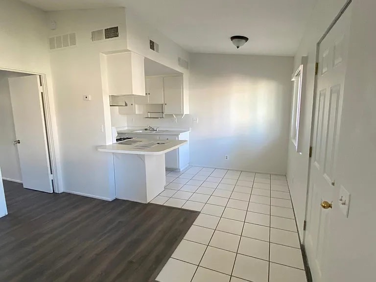 Building Photo - 45500 Garden Square
