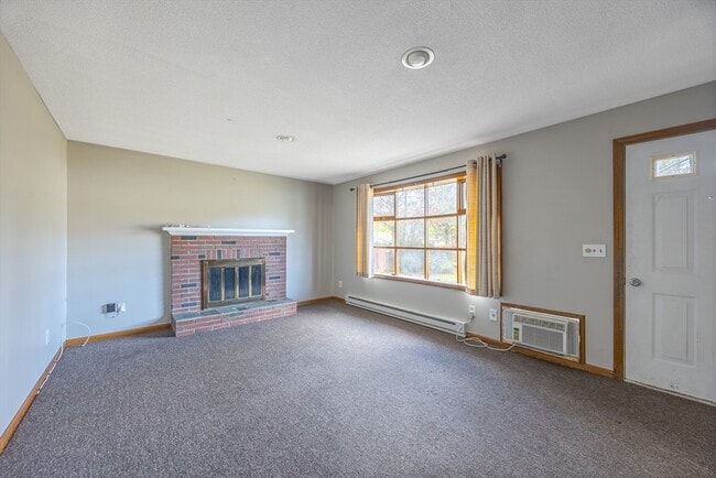 Building Photo - 26 Summit St