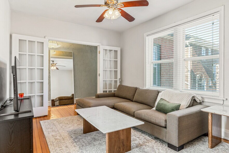 Building Photo - 1210 S Newstead Ave