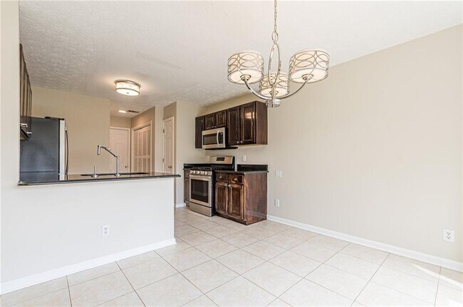 Building Photo - 3301 Avensong Village Cir