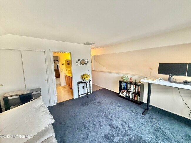 Building Photo - 1 Allen Ct