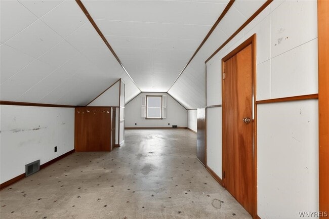 Building Photo - 420 25th St