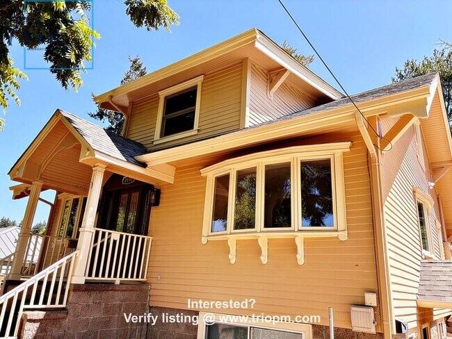 Building Photo - 2693 Chula Vista Dr