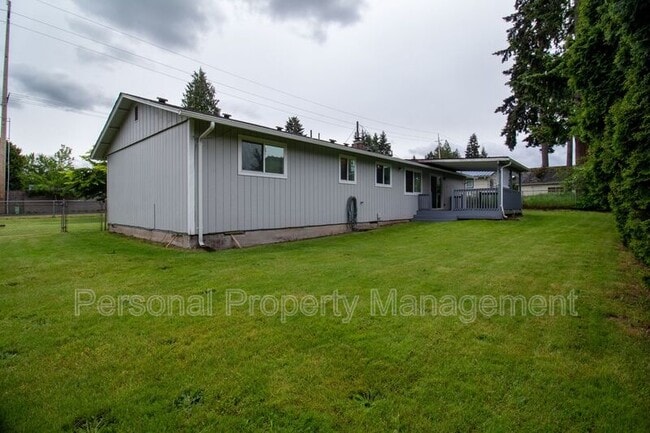 Building Photo - 4604 NE 137th Ave