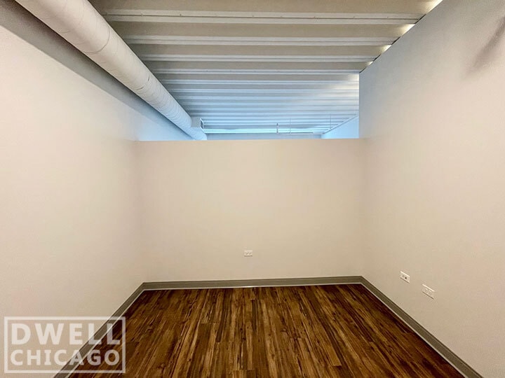 Building Photo - 951 W Dakin St