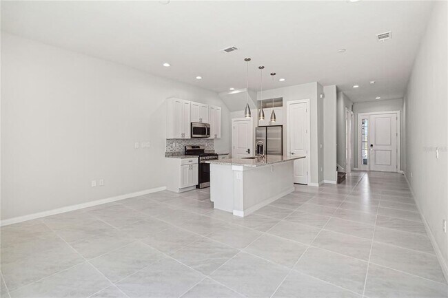 Building Photo - 7554 Sunflower Cir