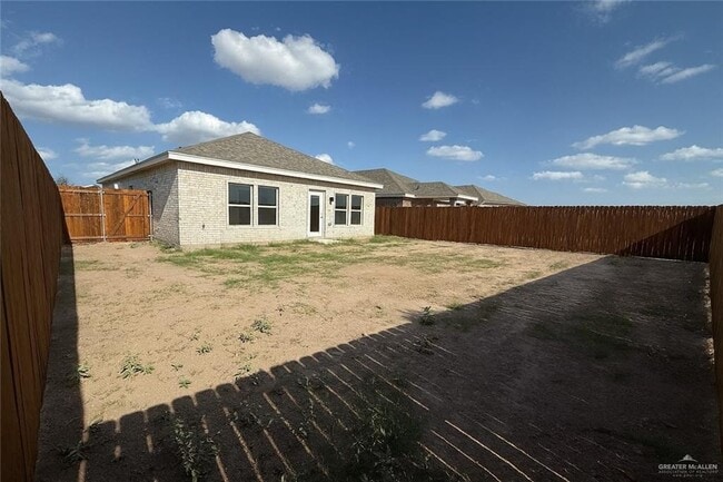 Building Photo - 912 S Templo Dorado