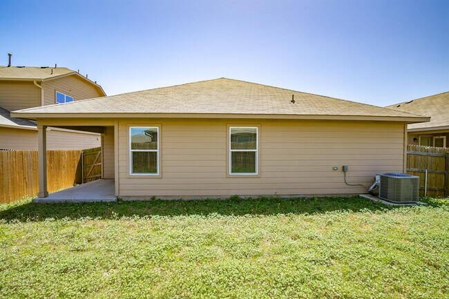 Building Photo - 15008 Custis Ln