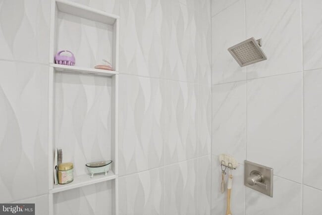 Building Photo - 2812 13th St NW