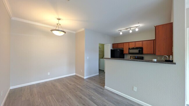 Building Photo - 1 Bedroom Condo in the Solana Townhome Community Near E Baseline Rd and S Higley Rd!