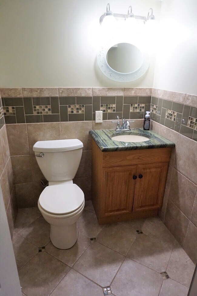 Building Photo - 3143 Glendale Ave