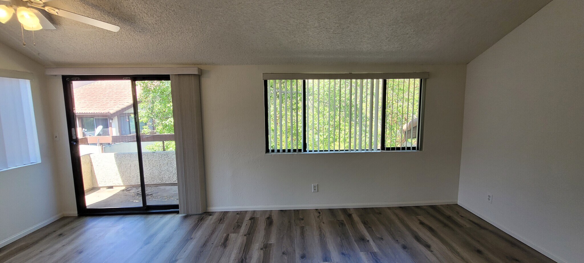 Building Photo - 27925 Tyler Ln